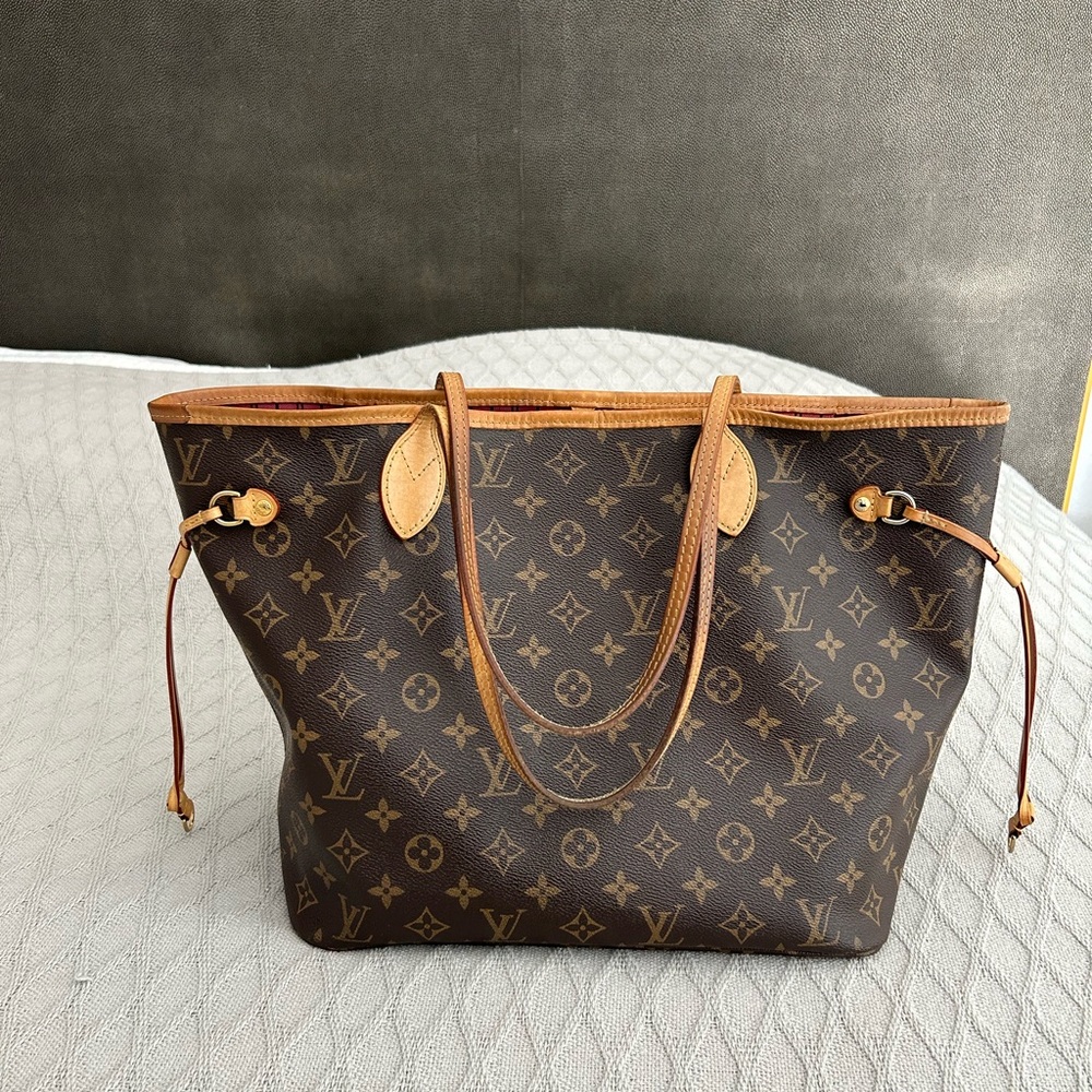 Neverfull bag LV